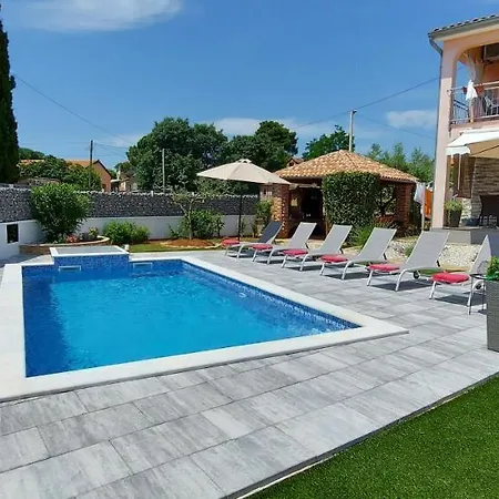 Apartments Katarina Porec Exterior photo
