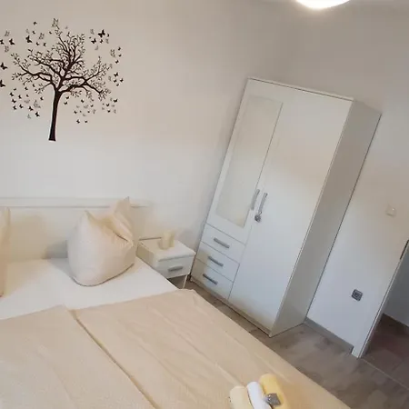 Apartments Katarina Porec Exterior photo